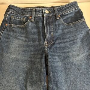 Old Navy High-Rise Loose Jeans in Light Blue
